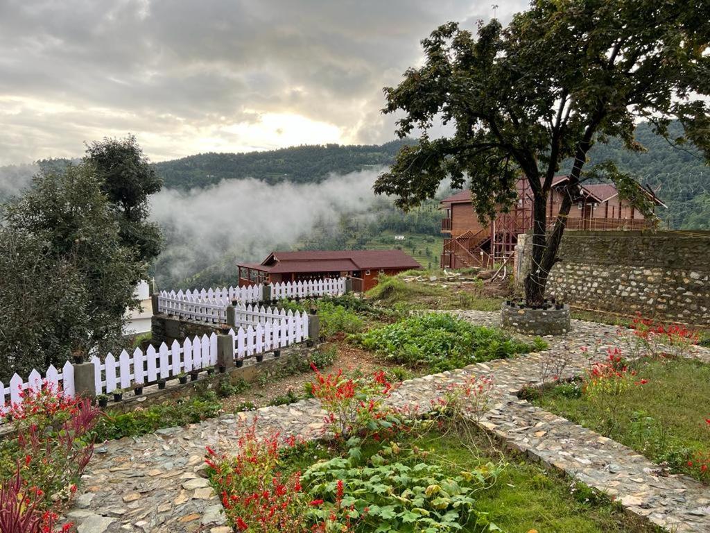 Vanprastha Resorts Dwarahat Εξωτερικό φωτογραφία